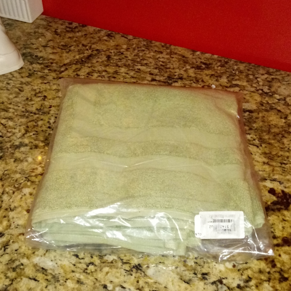 0130 Concierge Collection 100% Turkish Bath Rug